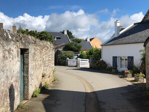 Exterior - Fisherman's cottage 200 m from the sea in the heart of a listed historic village (Arzon)