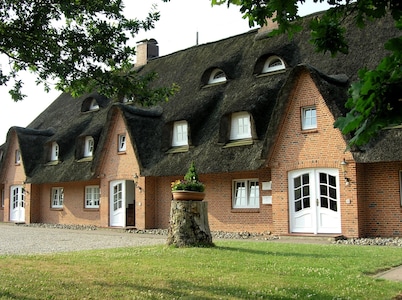 Reethaus Seeschlößchen, apartment Klippenmöwe, only 200m to the beach