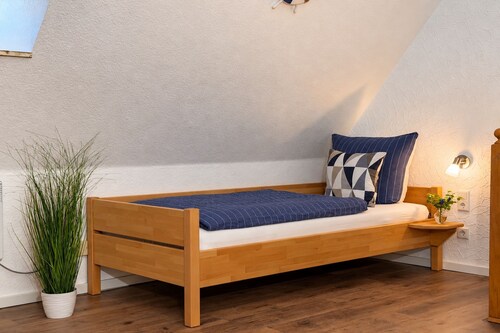 Klippenmöwe Vacation Rental · South-facing balcony with a view of the dike · Just 100 m from the beach