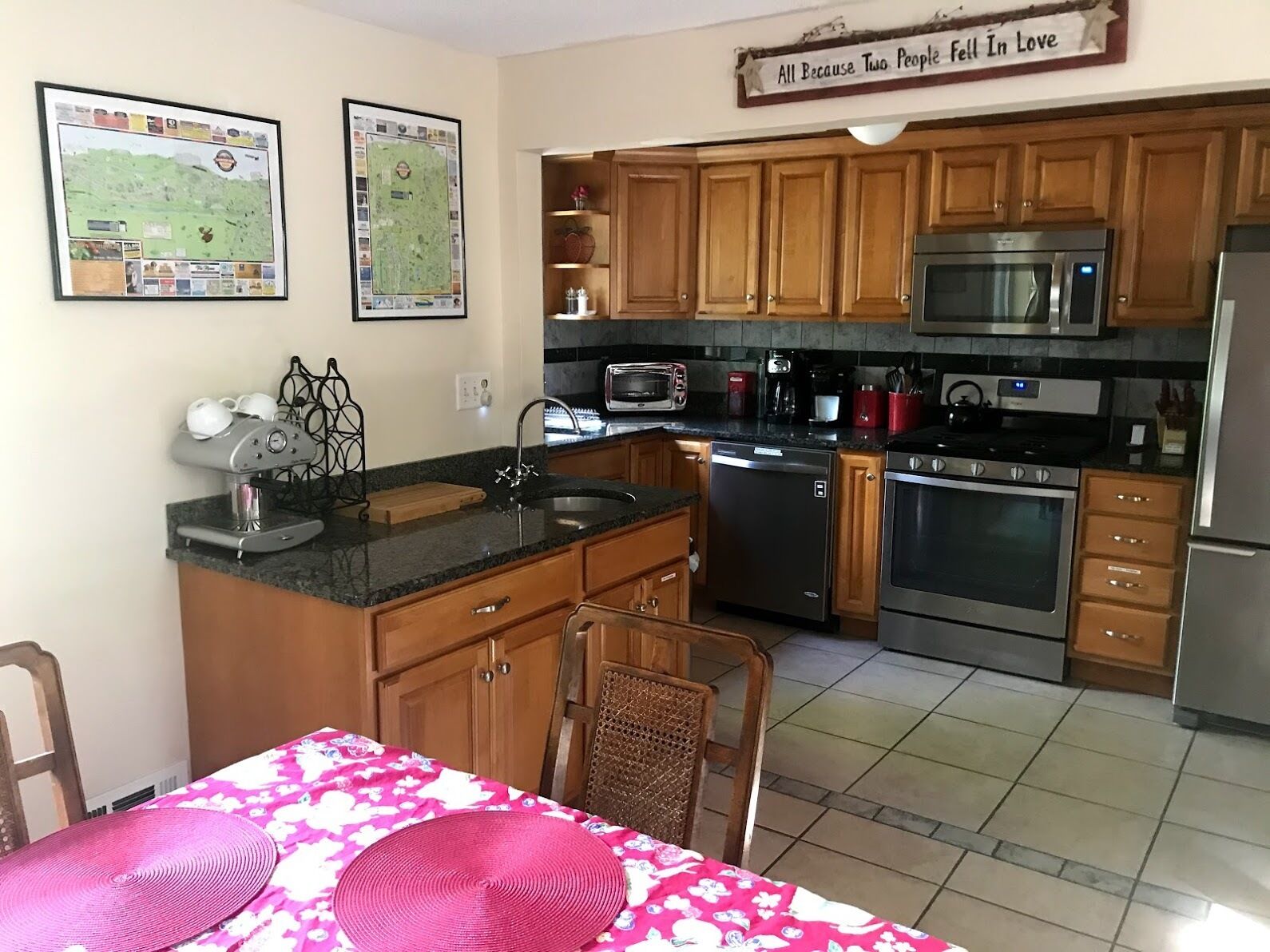 4 Bed – 2 Bath Rental House in the heart of the Mount Washington Valley!!!!