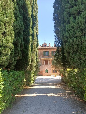 Exterior - Podere Tresa farmhouse Umbria-Tuscany border for families and friends- Private pool (Città della Pieve)