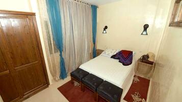 2 bedrooms, iron/ironing board, travel crib, free WiFi
