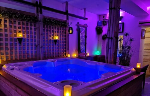 JACUZZI UND PRIVATE SAUNA IN MEERBLICK 2/5 PERSONEN