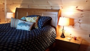 2 bedrooms, desk, free WiFi, bed sheets