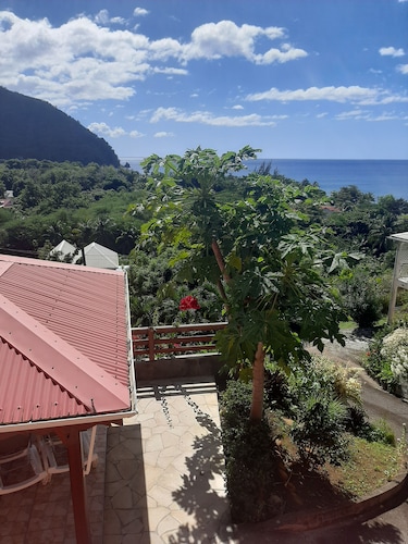 Down pretty villa with its booth