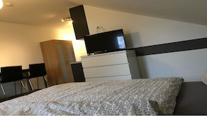 1 chambre, literie fournie