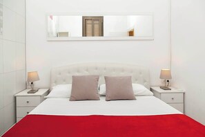 3 bedrooms, iron/ironing board, free WiFi, bed sheets - Apartment in Plaza Sagrada Familia (Barcelona)