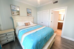 3 chambres, fer et planche à repasser, Wi-Fi gratuit, draps fournis