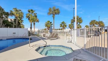 Außenpool, beheizter Pool