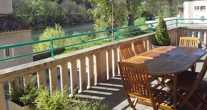 Apt T3 climatisé ,au 1 ier étage d' une résidence de caractÚre à CAHORS