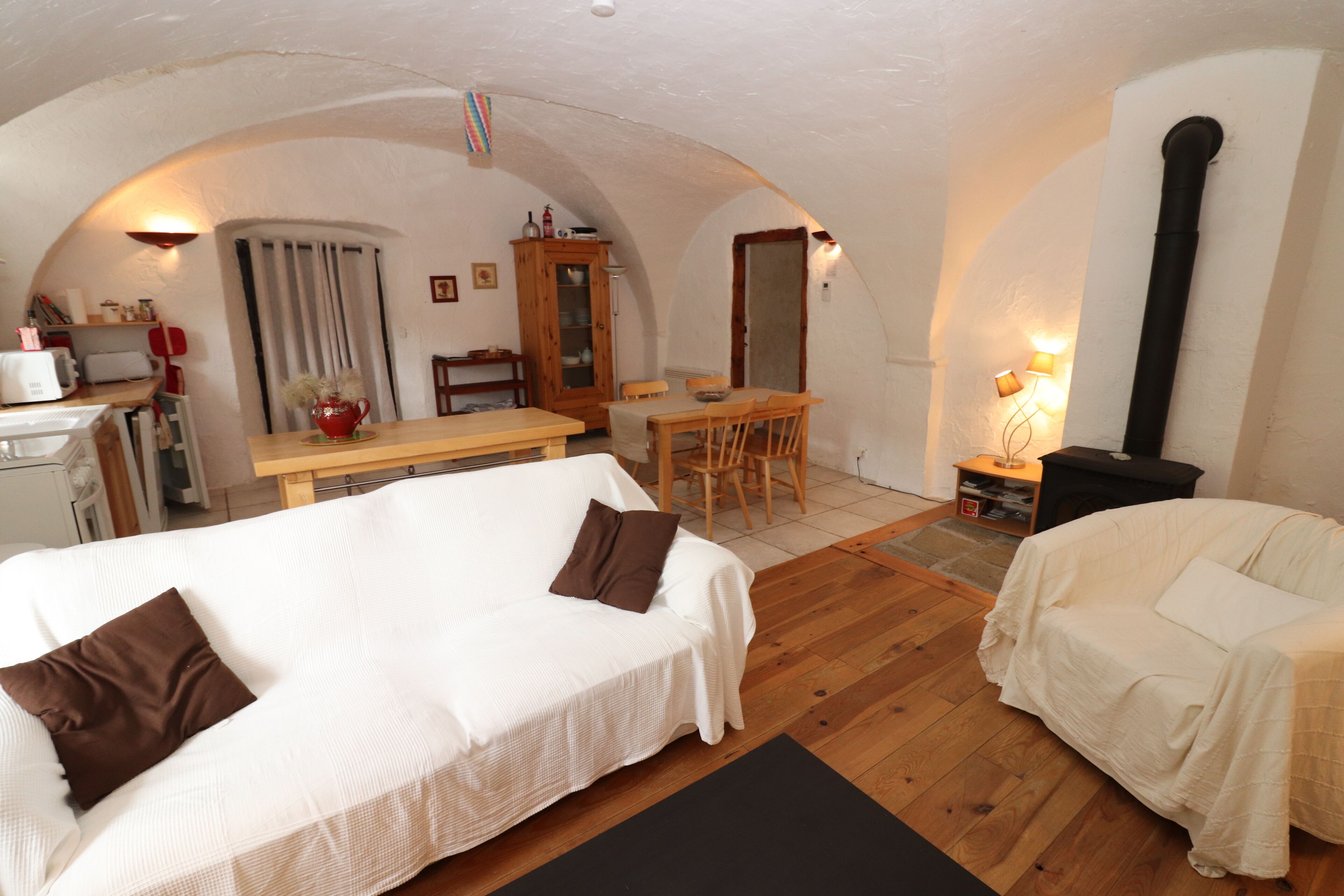 Spacious renovated apartment in an old sheepfold. Nice village
