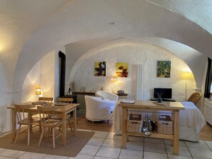Dining - Spacious renovated apartment in an old sheepfold - "Coup de Cœur" guaranteed (Vars)