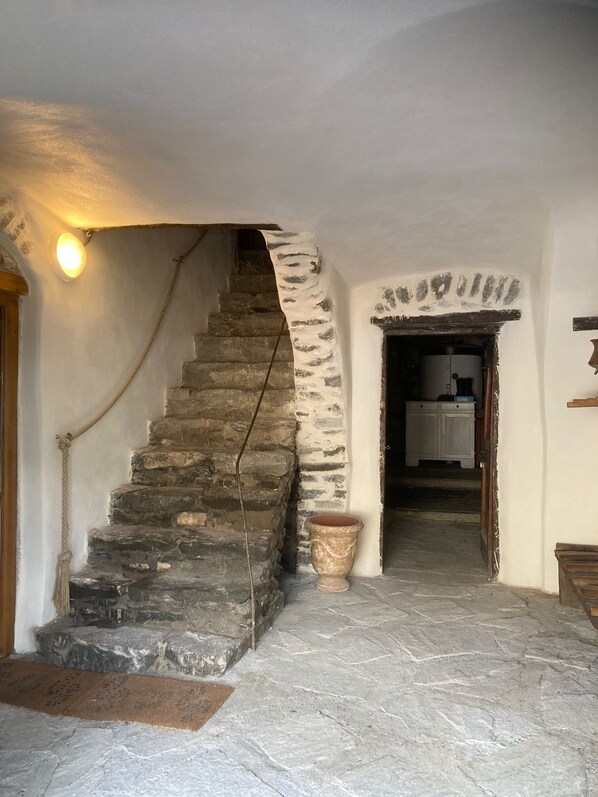 Interior - Spacious renovated apartment in an old sheepfold - "Coup de Cœur" guaranteed (Vars)