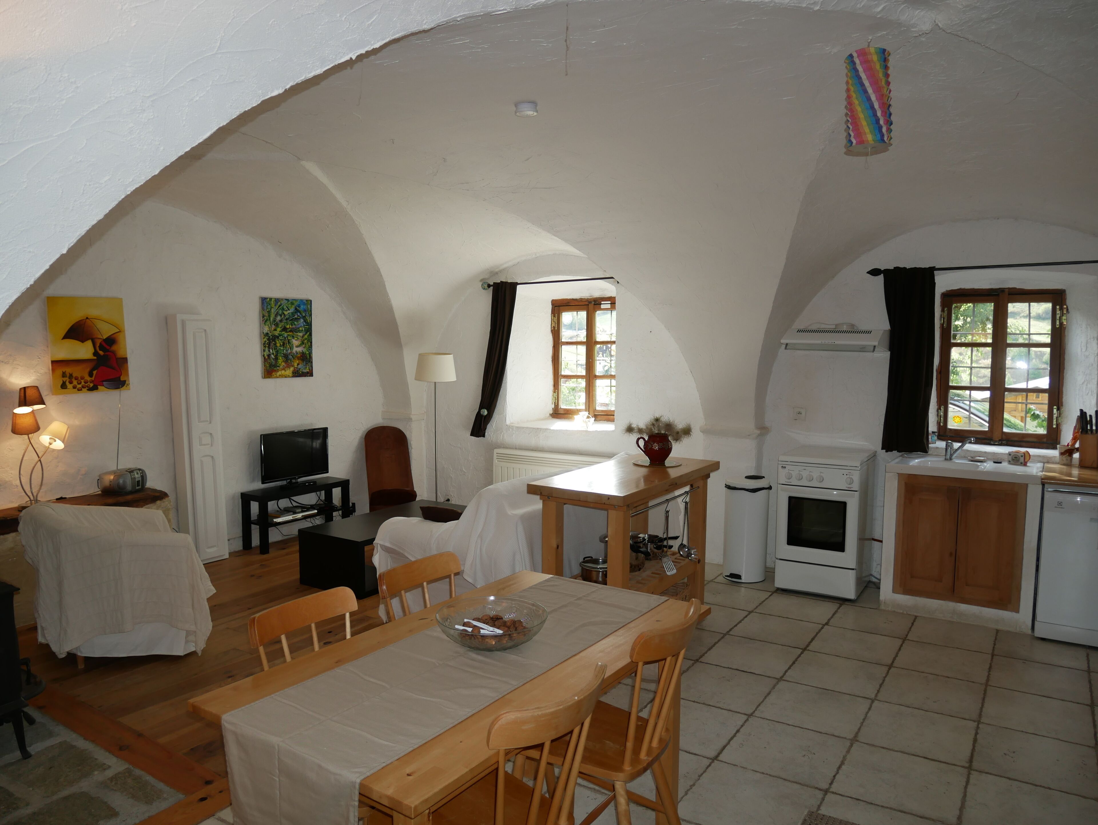 Spacious renovated apartment in an old sheepfold. Nice village