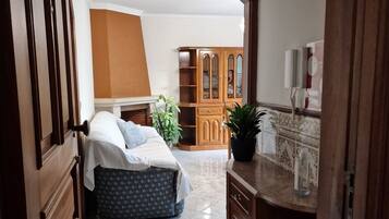 2 habitaciones, tabla de planchar con plancha y wifi gratis