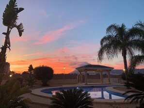 Pool - Ground Floor apartment with a large Terrace, minutes walk from the Arenal (Platja de L'arenal)