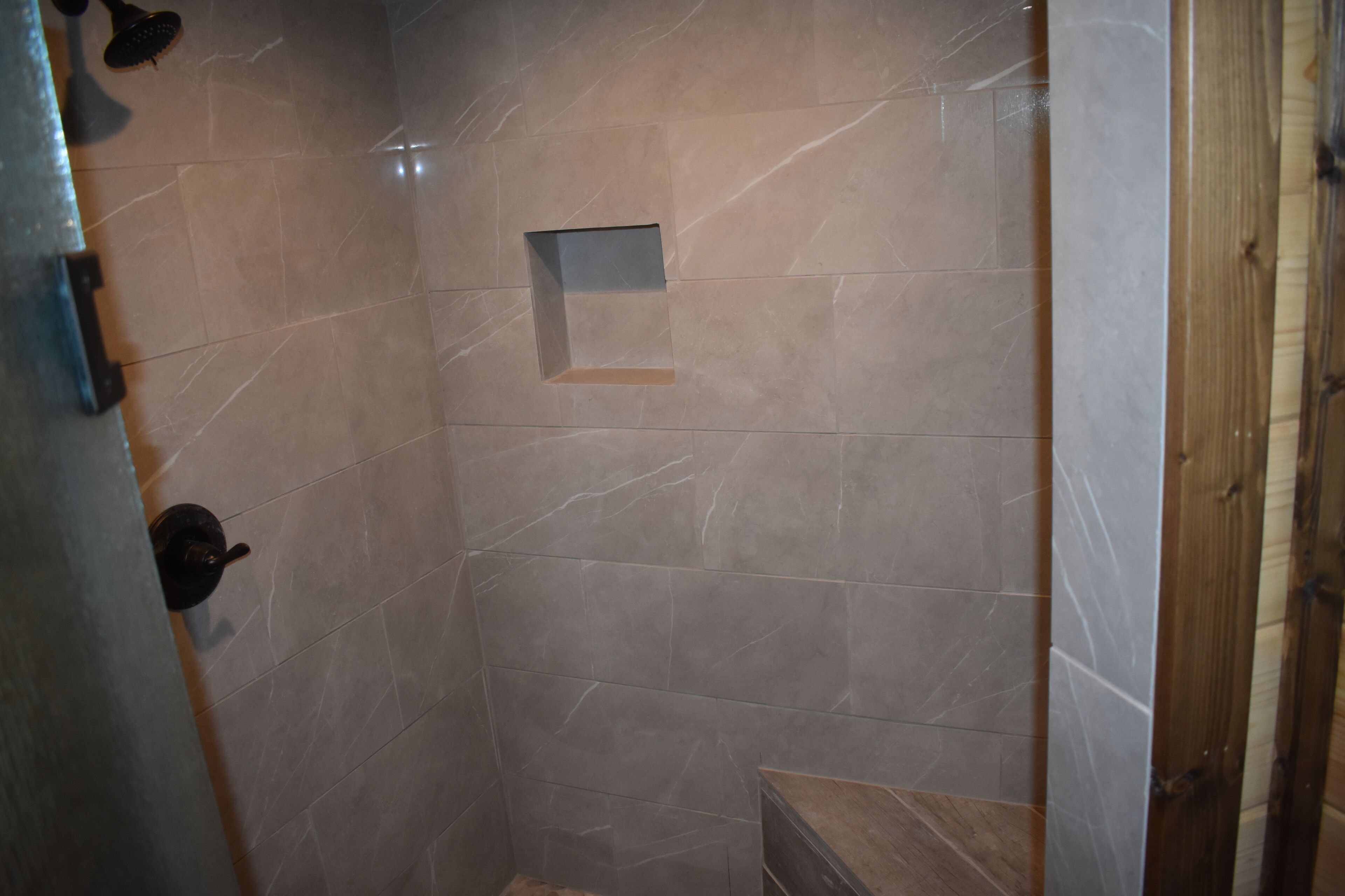 Ridge View, Hot Tub & Jacuzzi Tub, Steam Spa, Wood Outdoor Fireplace, Sleeps 4