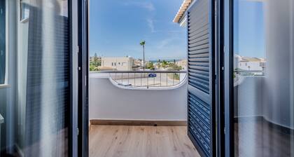 4-bedroom villa with garden and pool