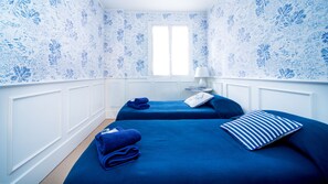 2 chambres, fer et planche à repasser, Wi-Fi gratuit, draps fournis