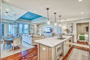 Fridge, microwave, oven, coffee/tea maker