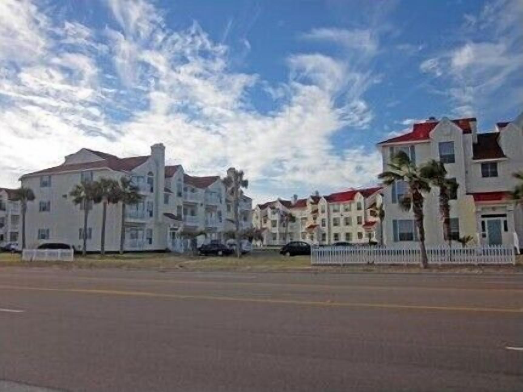 Beach Views and Cozy
