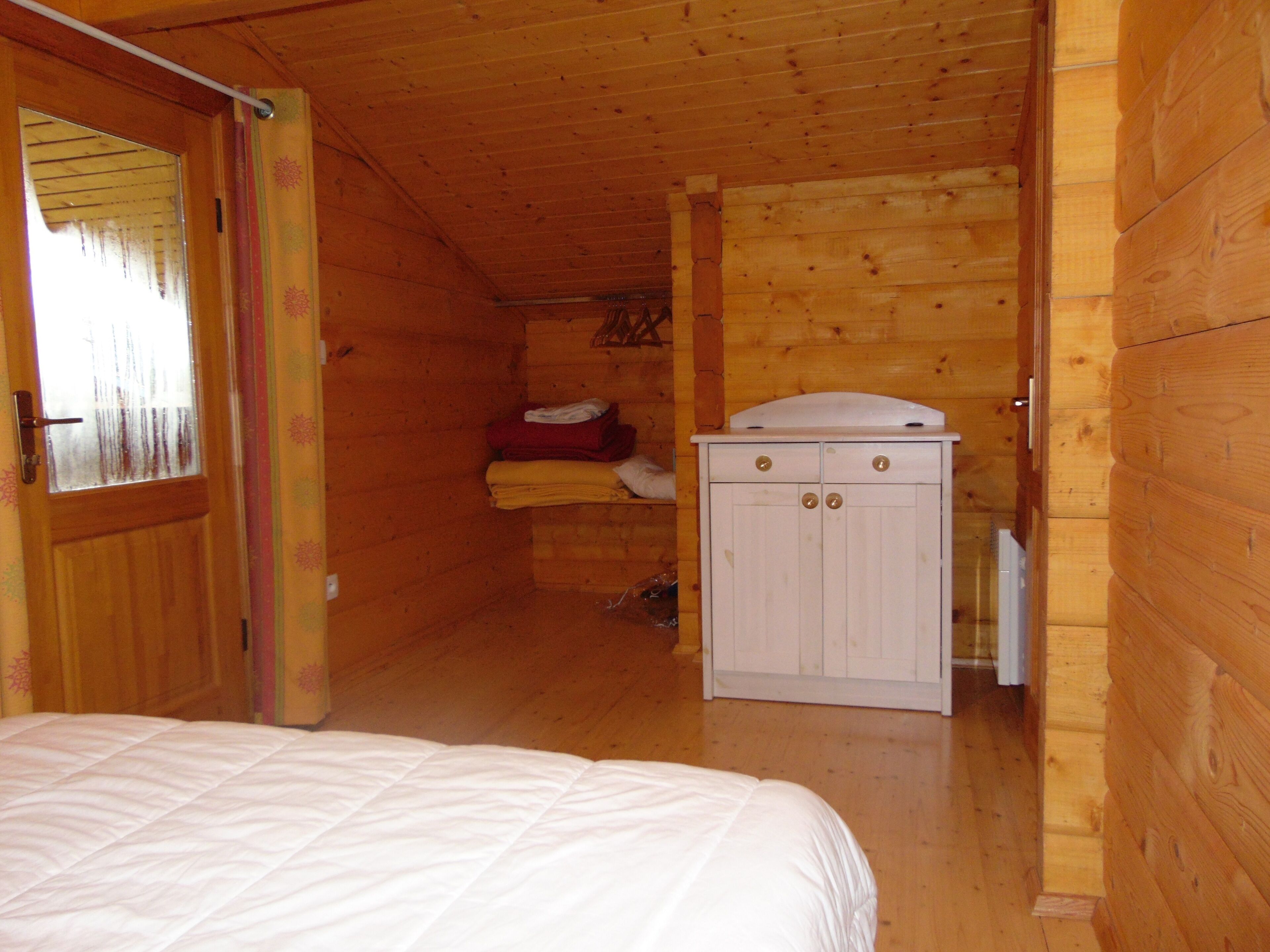 AIR-CONDITIONED CHALET 4/6 PEOPLE NEAR MIMIZAN WITH WIFI