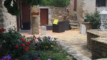 Enceinte de lâhĂ©bergement