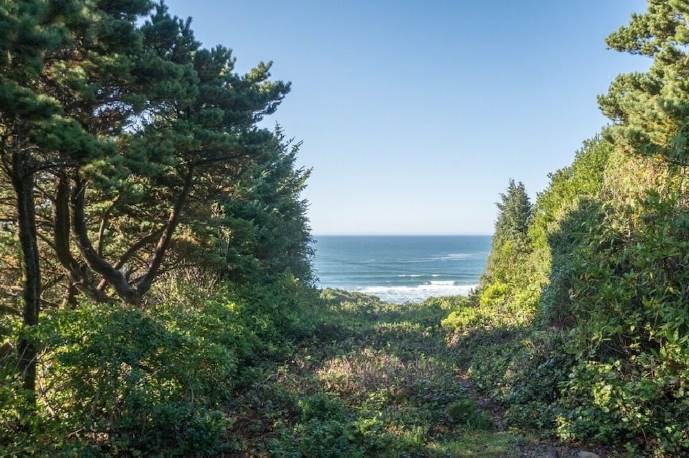 Depoe Bay Airbnb & Cheap Cabin Rentals from 63 AirCabins