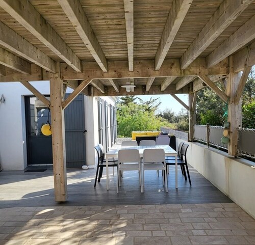 Charming house - exceptional sea view - st georges d'oléron 6 people