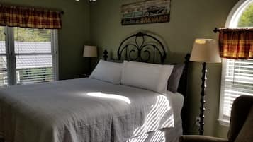 1 chambre, fer et planche Ă repasser, Wi-Fi gratuit, draps fournis