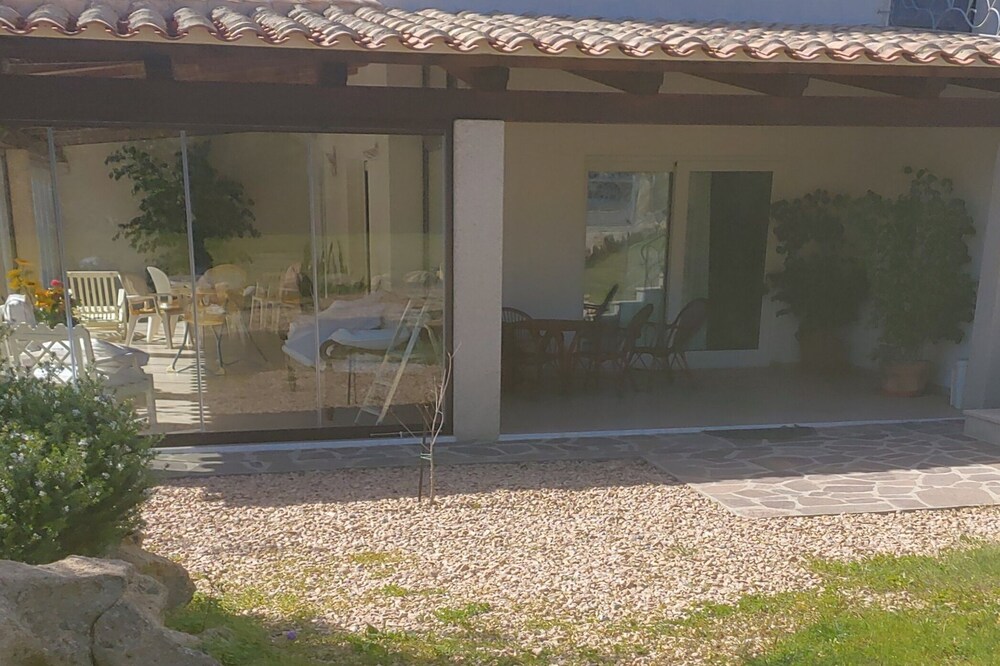 Independent apartment in the countryside, sea view, new construction