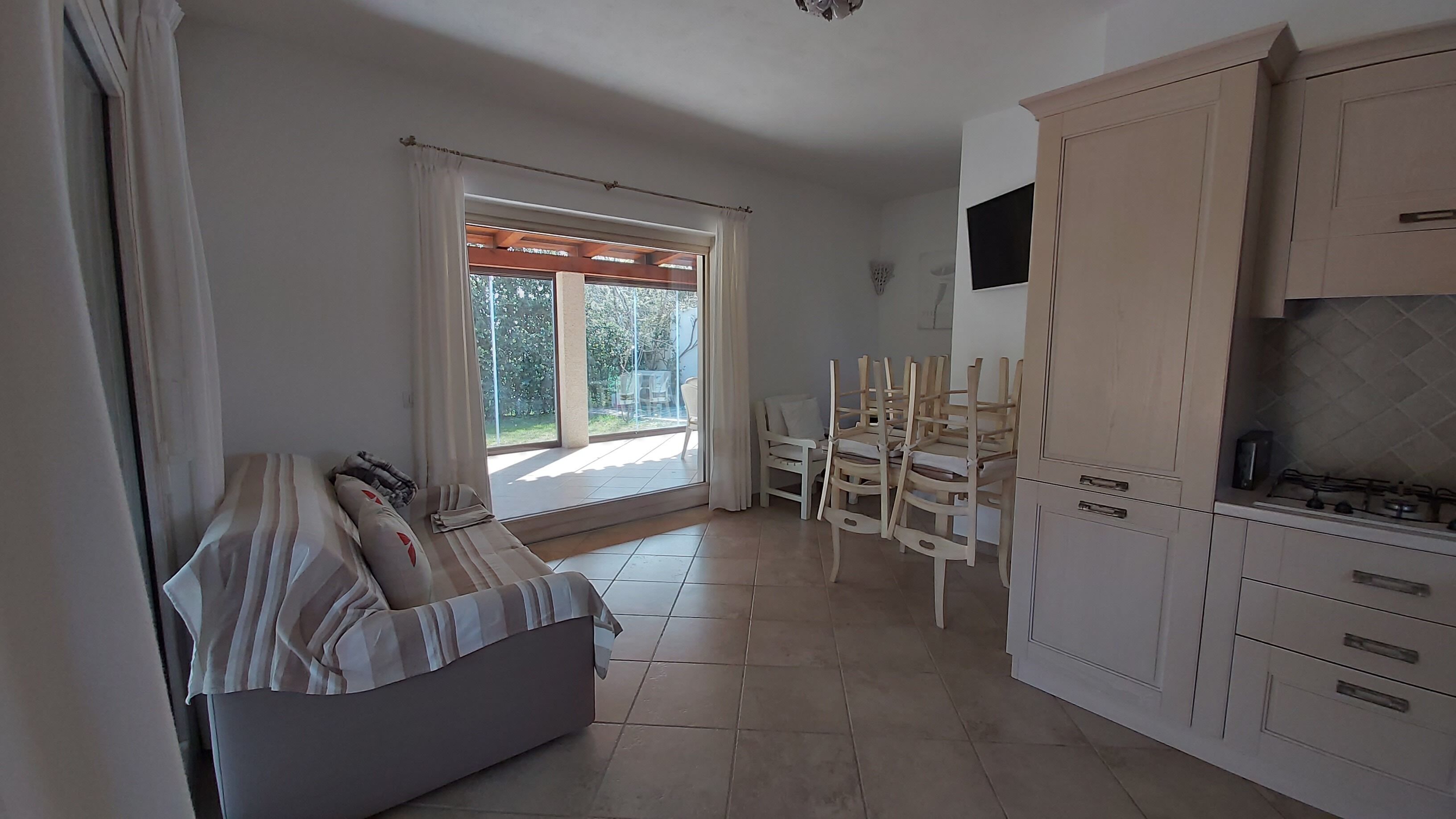 Independent apartment in the countryside, sea view, new construction