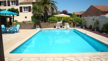 Piscine 10 m X 5 m Prof 1,50 m
