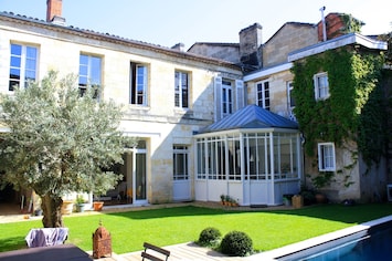 la façade ouest de la maison