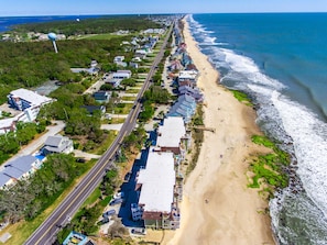 On the beach - Terrapin Tides | Oceanfront + Community Pool! (Kure Beach)