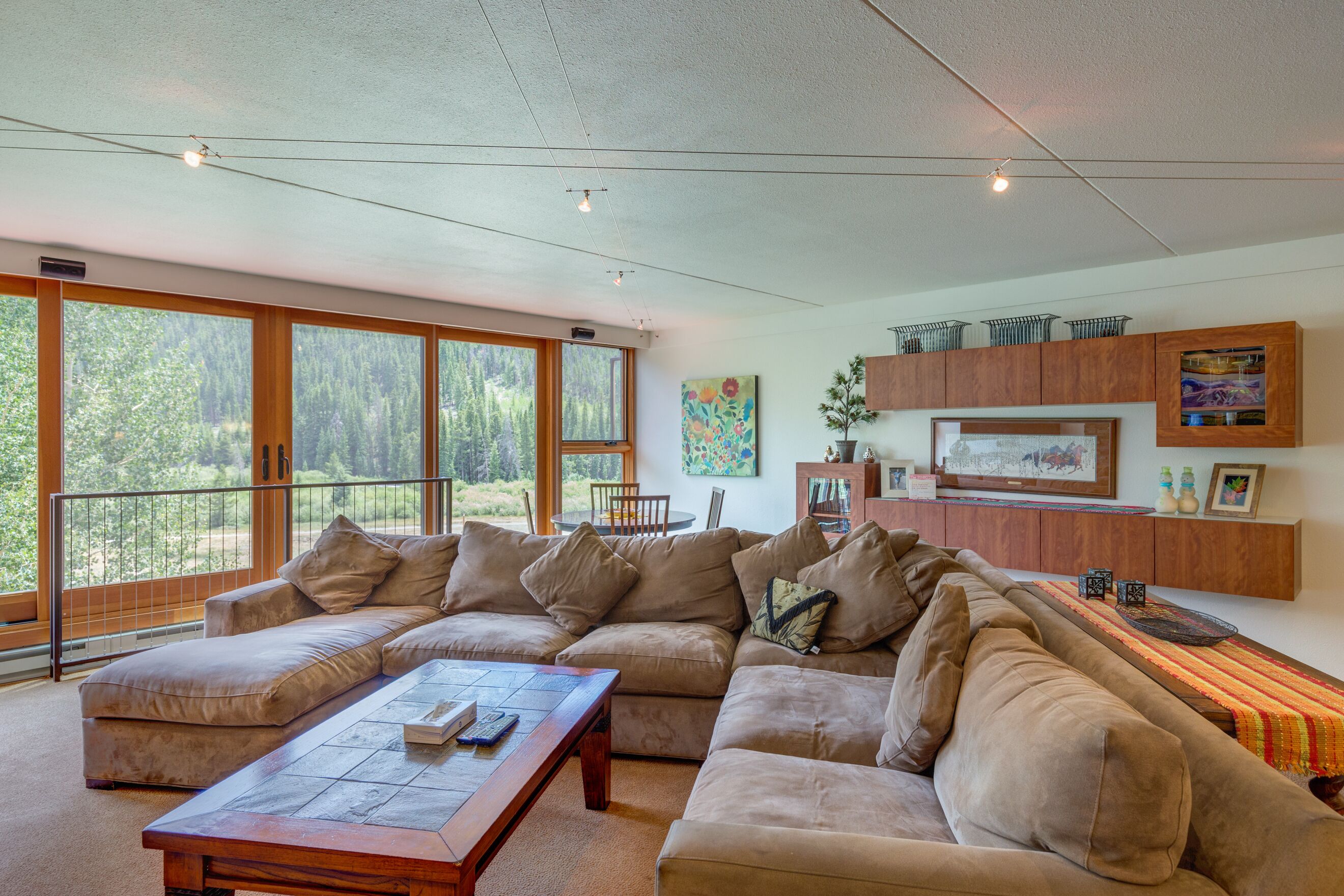 Sleeps 11, Near all the Fun, Great Views: Keystone Lookout Condo