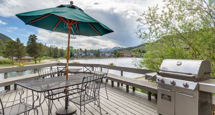 Huge, Comfy Condo with Panoramic Views in the Middle of Keystone Fun!