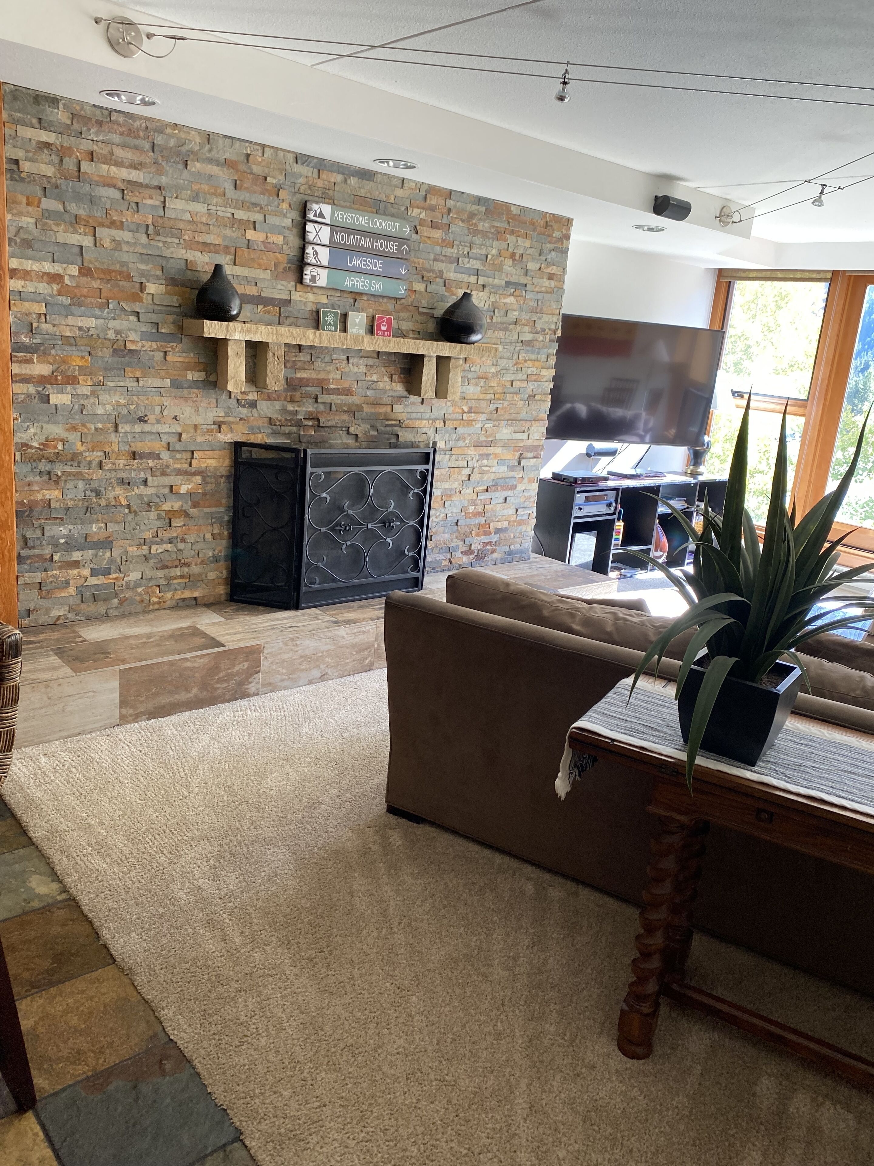 Sleeps 11, Near all the Fun, Great Views: Keystone Lookout Condo