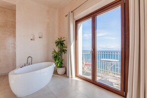 Interior - Superior Studio Sea Views (Tarifa)