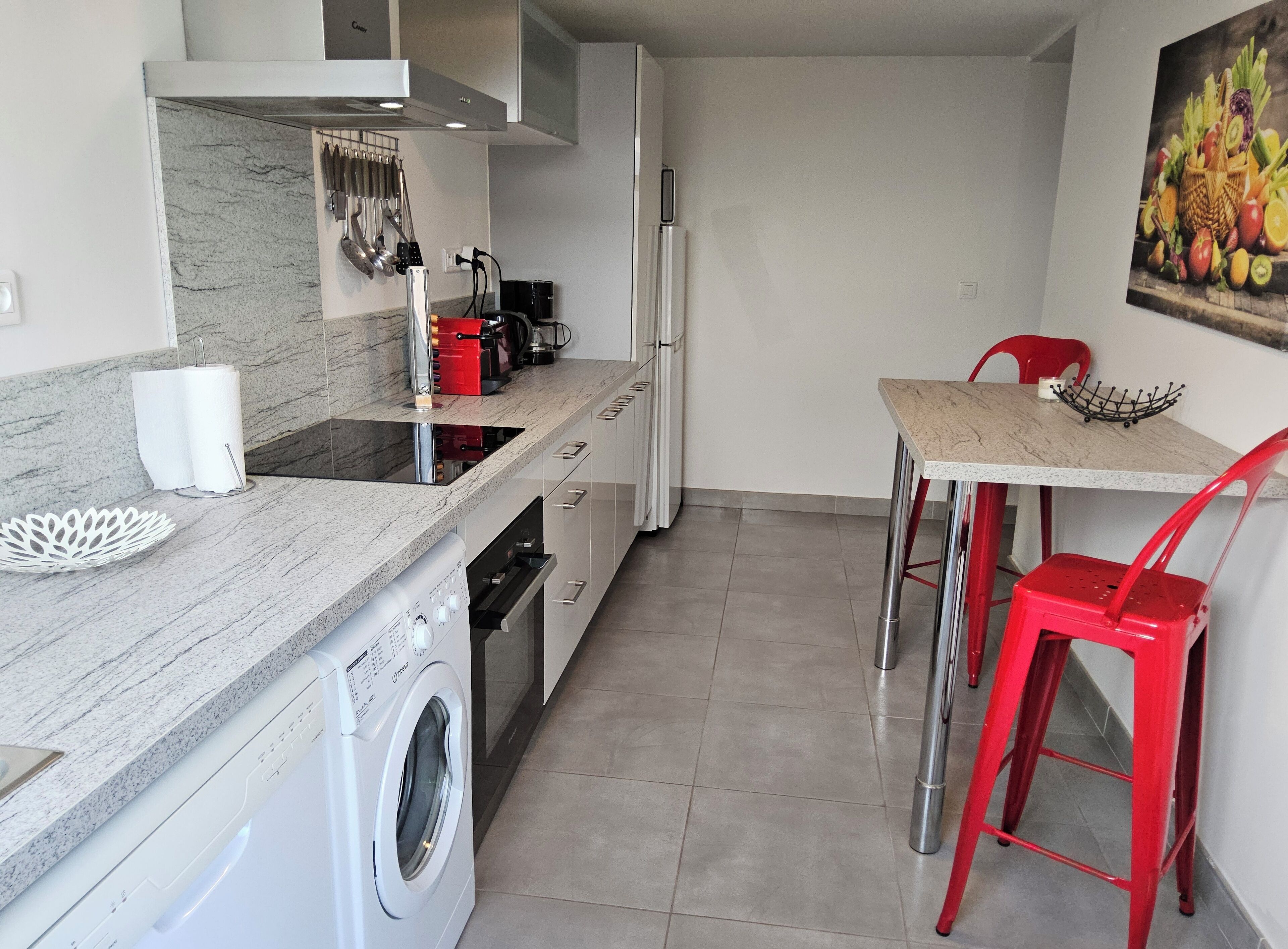 Refrigerador, microondas, horno, placa de cocina