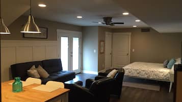 熨斗/熨衫板、可攜式嬰兒床、Wi-Fi、床單