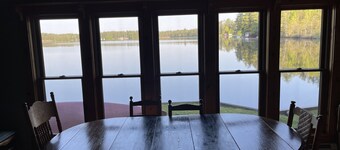 Adirondack Beauty!   110 pies Lake Frontage House - Playa privada; Kayaks, Canoa