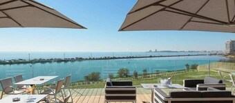 SEASIDE Maisonette - Residential area - 700m supervised beach PARKING