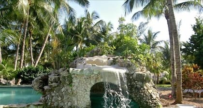 Kommen Sie nach Hause zu Sunrise Beach Villas, Paradise Island