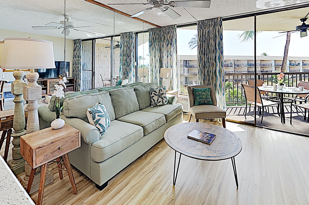 Premium, Deluxe Ocean View in Oceanfront Complex - remodeled