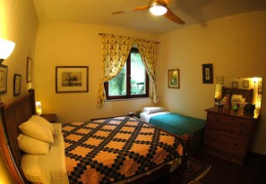 2 habitaciones, tabla de planchar con plancha, internet y ropa de cama 