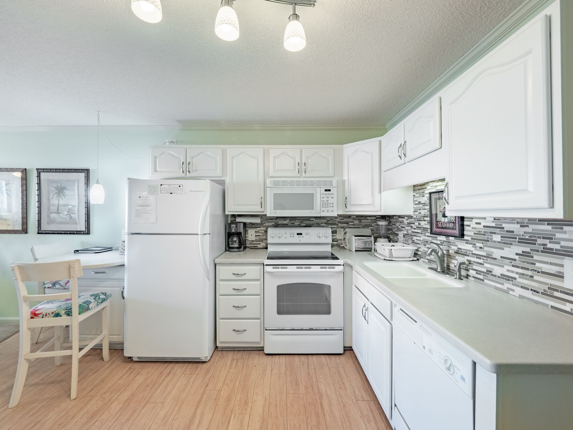 BaDaBing: 2 BR / 2 BA condo in Carolina Beach, Sleeps 6