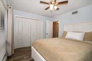 2 habitaciones, tabla de planchar con plancha, wifi y ropa de cama