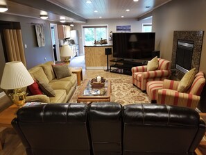 Smart-TV, peis og filmbibliotek