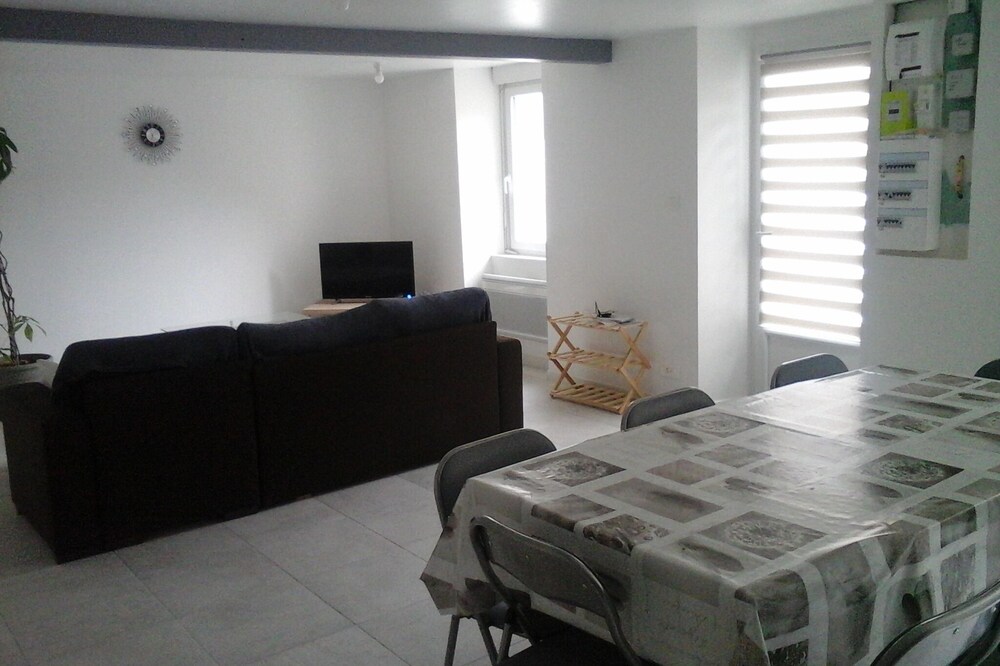 House with 40m² living room in a quiet area